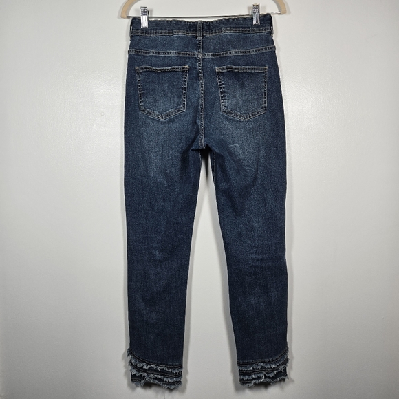 Charlie B Stretch Layered Frayed Fringe Hem Blue Denim Ankle Jeans Size 6 - Picture 8 of 14
